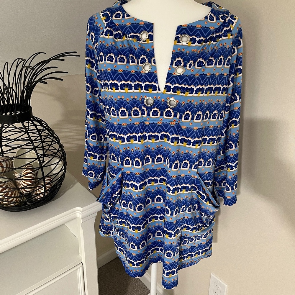 Sandiva pool/beach coverup size medium